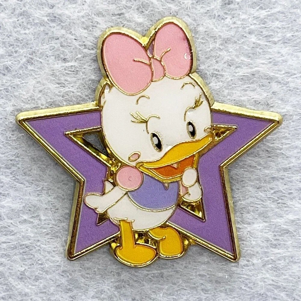 🔮 5/$25 Disney Star Happy Daisy Duck Pin